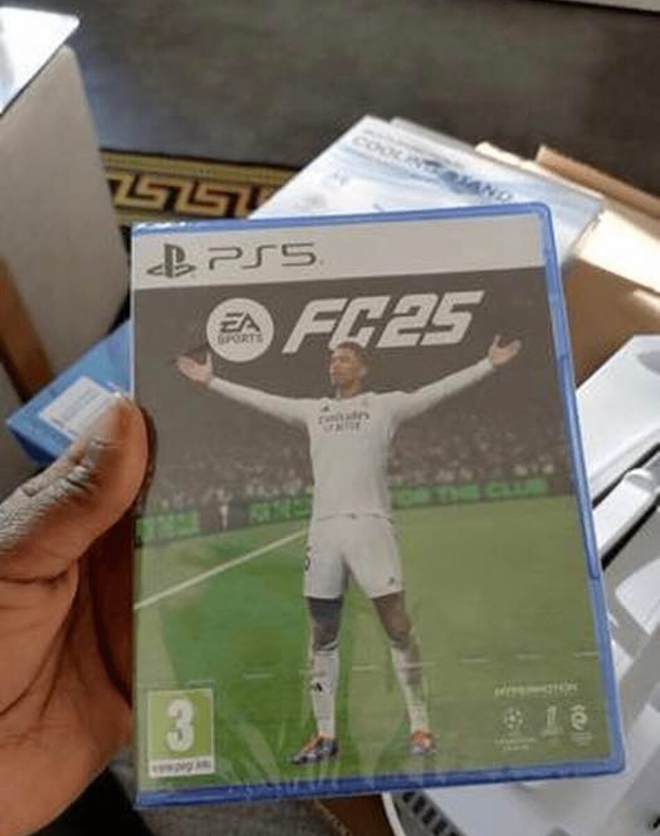 Ps5 fat quasi neuf un cd offer