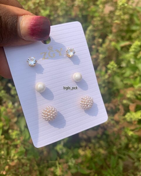 Earring set