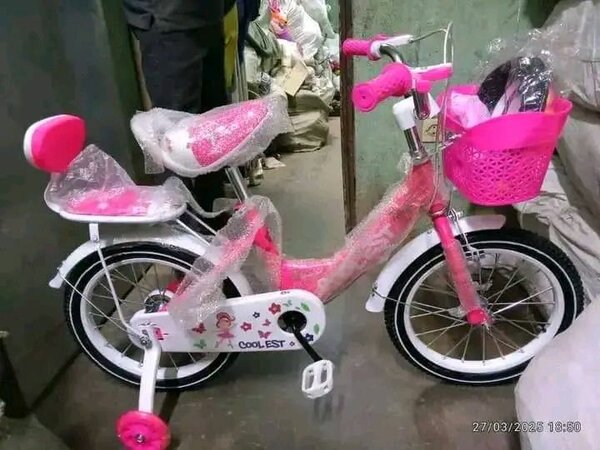 Vélo Enfant Rose avec Panier