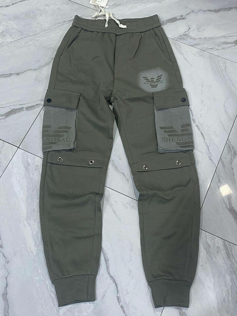 Pantalons cargo modernes homme