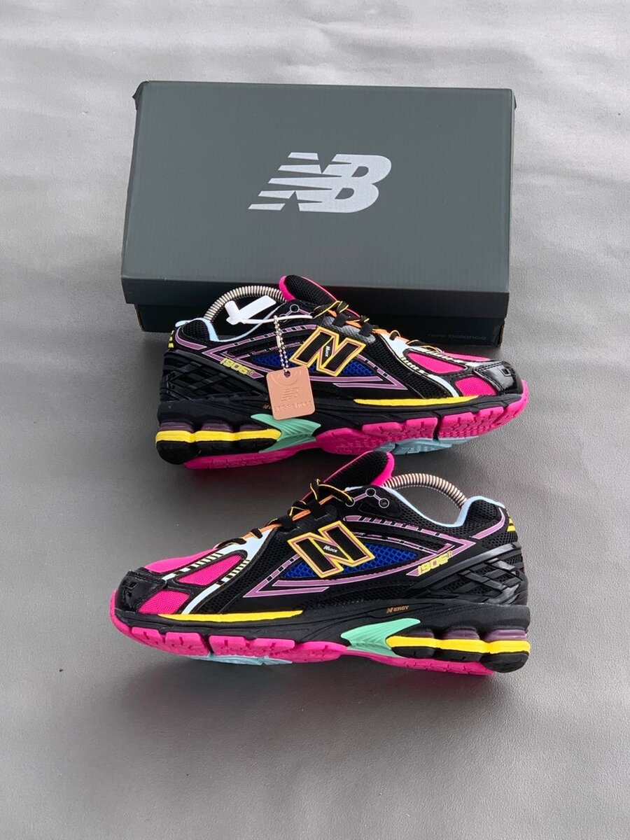 New Balance 1906 Sneakers