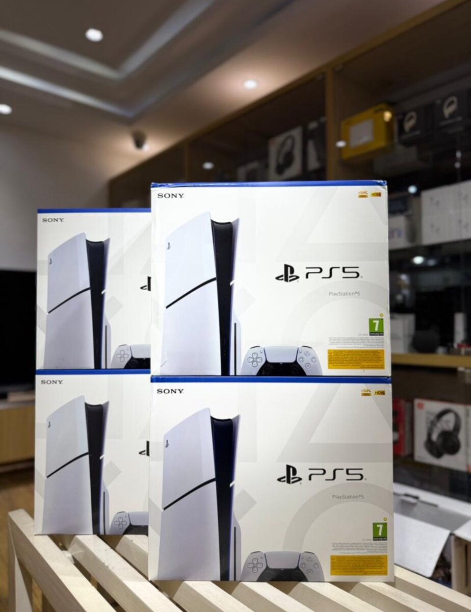 PS5 STANDARD and DIGITAL