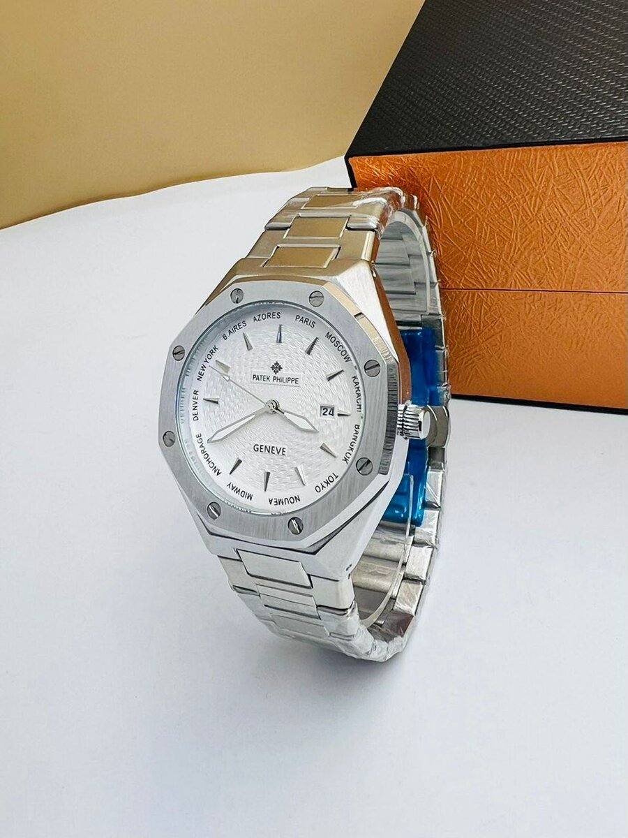 Montre de luxe ( patek Phillipe )