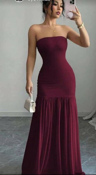 Robe de soirée bordeaux élégante