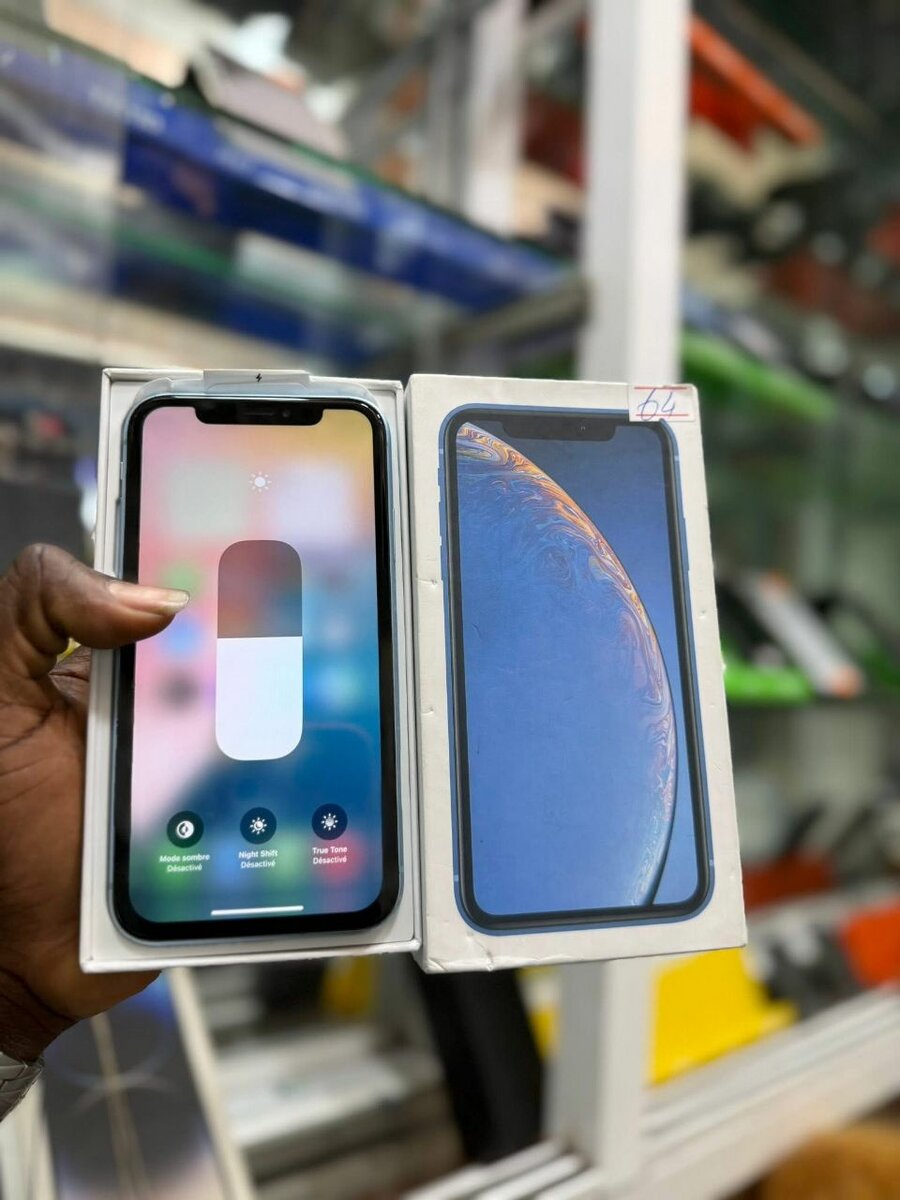 iPhone XR Bleu 64 Go
