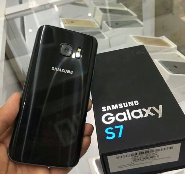 Samsung Galaxy y7