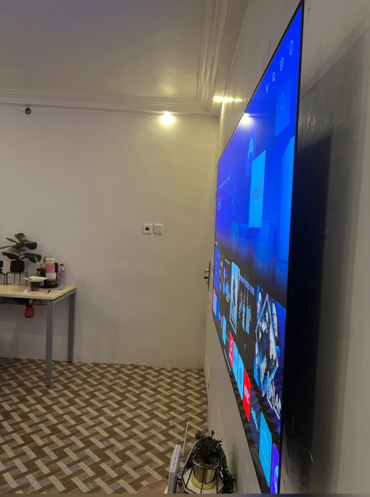 LG OLED TV 65 inches