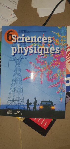 Livre Sciences Physiques 6e