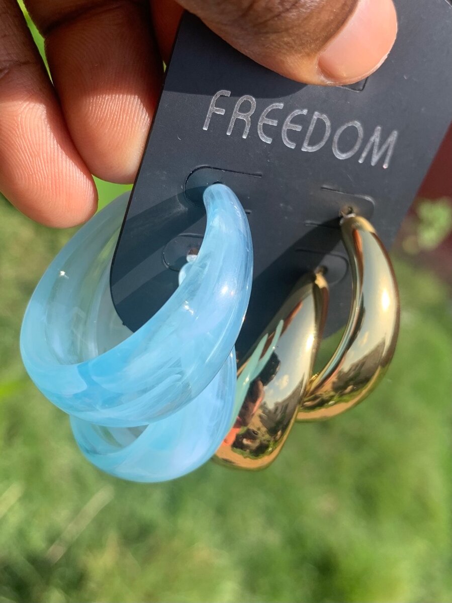 Light weight earrings (purple, sea blue, pink & gold)