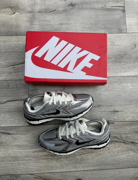 Chaussures Nike M2K Tekno Grises