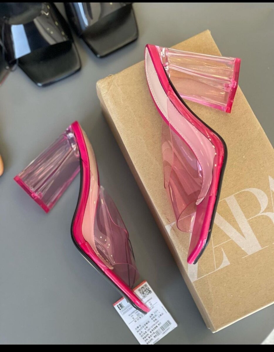 Zara Sandales à talons hauts transparents