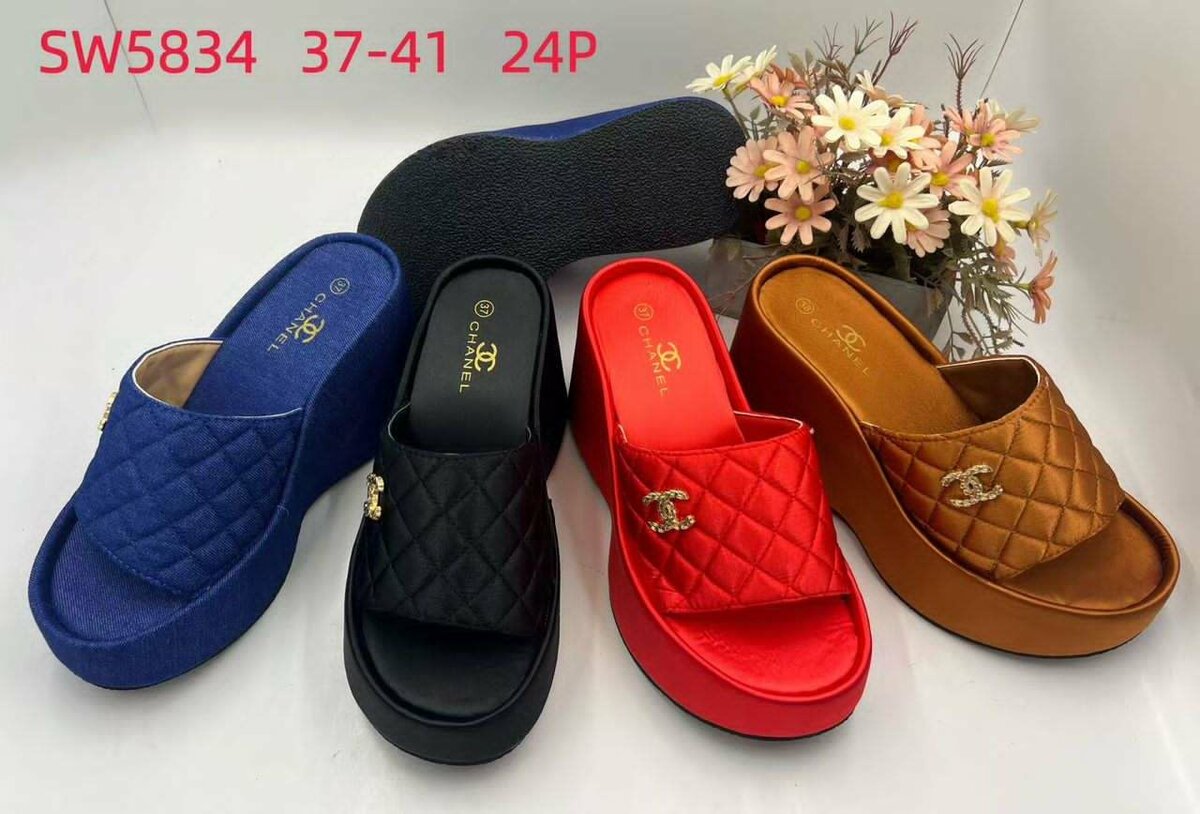 Élégantes mules compensées femme