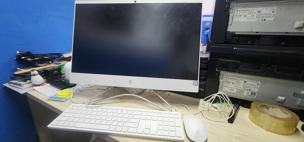 Ordinateur Tout en un (AIO) HP 24 pouces Tactile