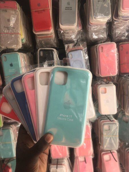 Coque en silicone iPhone 11