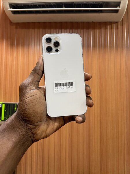 IPHONE 12 PRO 128Go QUASI