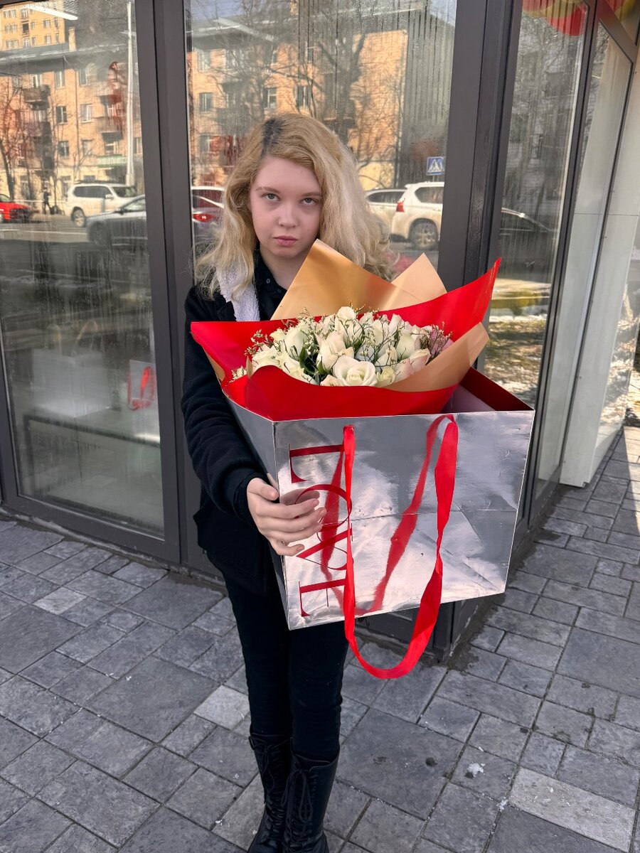 51 Роза в оформлении