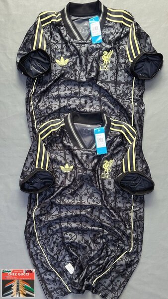 Maillot de foot vintage noir