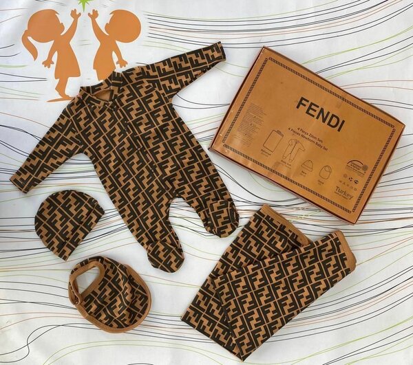 Set de vêtements bébé de luxe