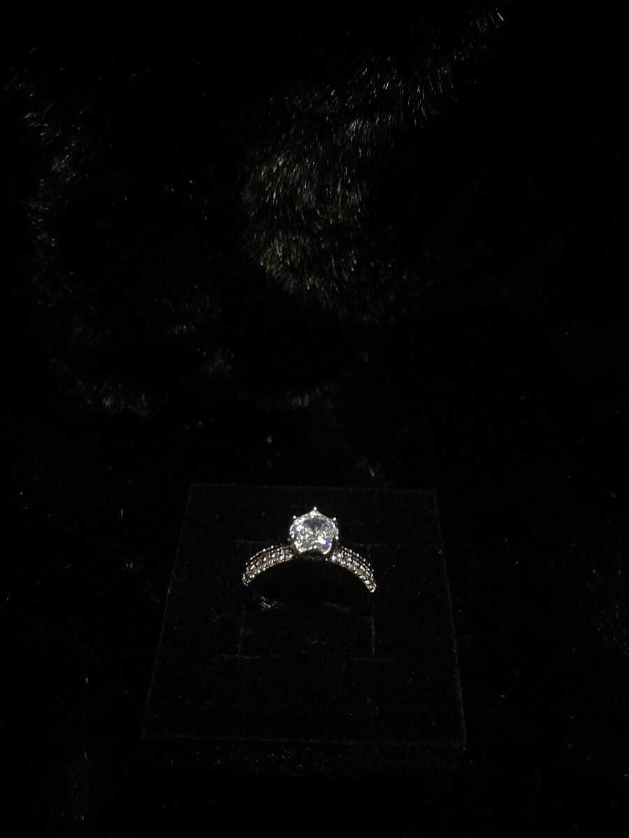 Bague solitaire en diamant élégant