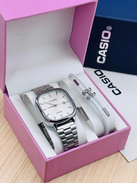 Montre Femme CASIO en Acier - Élégance et Durabilité