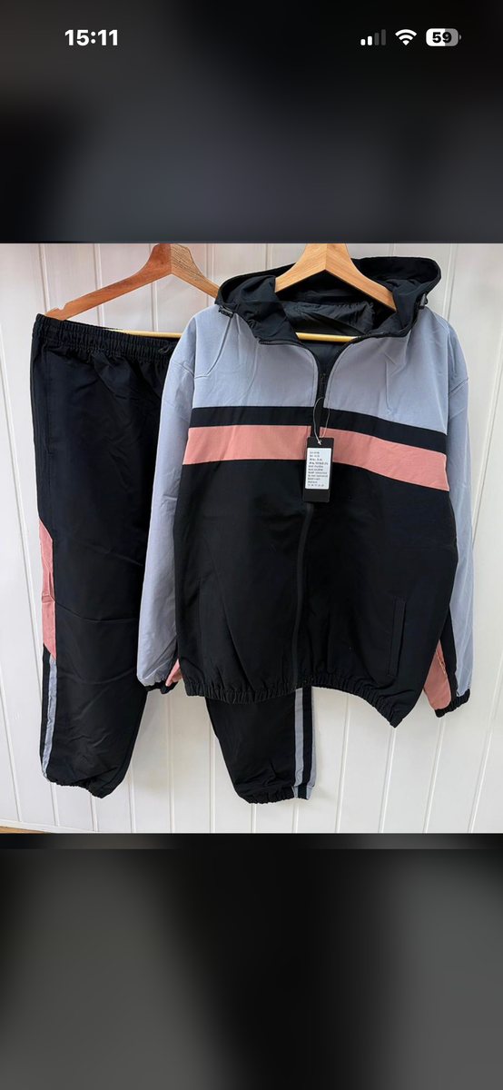 Survêtement coloré avec capuche