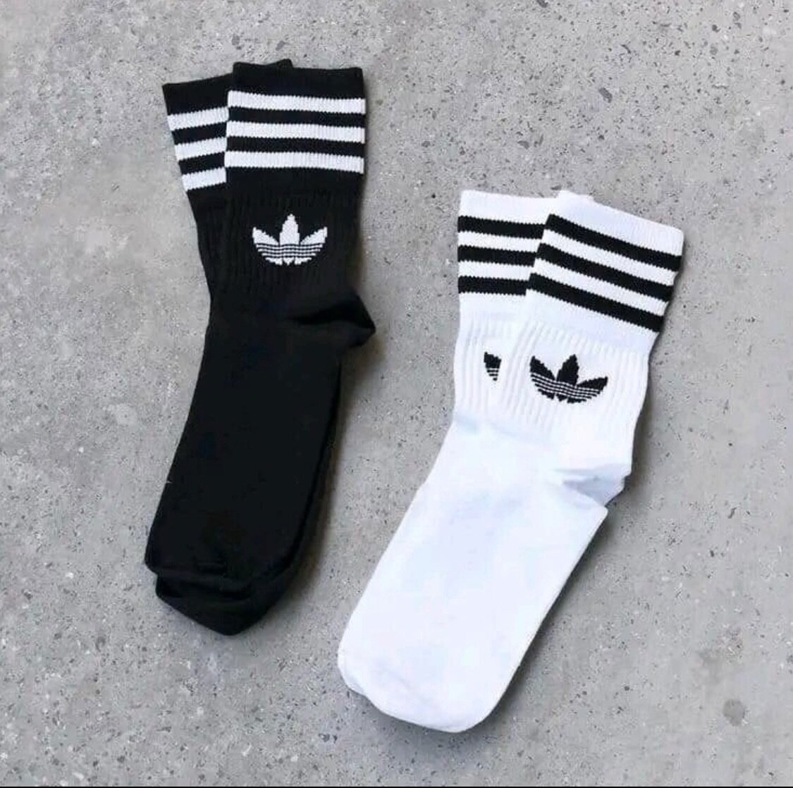Chaussettes adidas et Nike