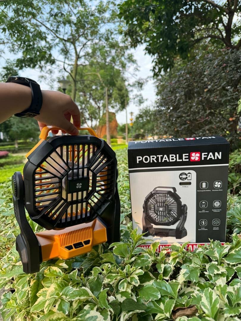 Portable rechargeable fan