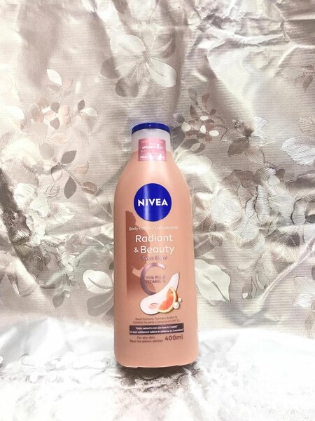 NIVEA Lotion Radiant & Beauty