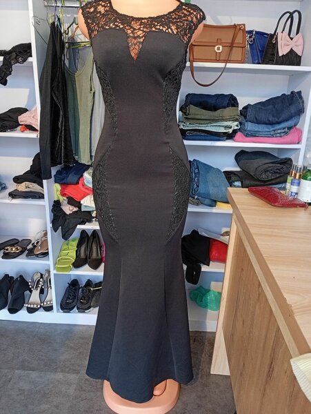 Black elegant dress