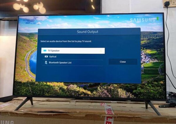 Samsung Smart Android LCD tv