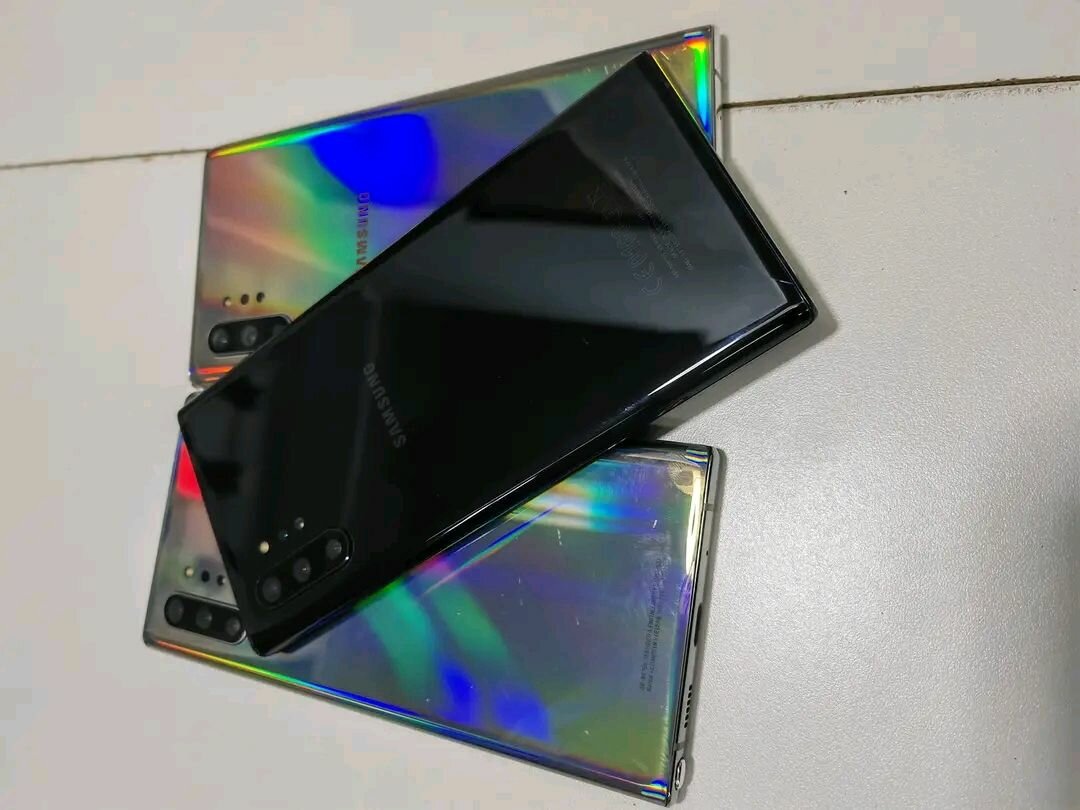 IPhone 12 pro max and samsung galaxy Note 10+