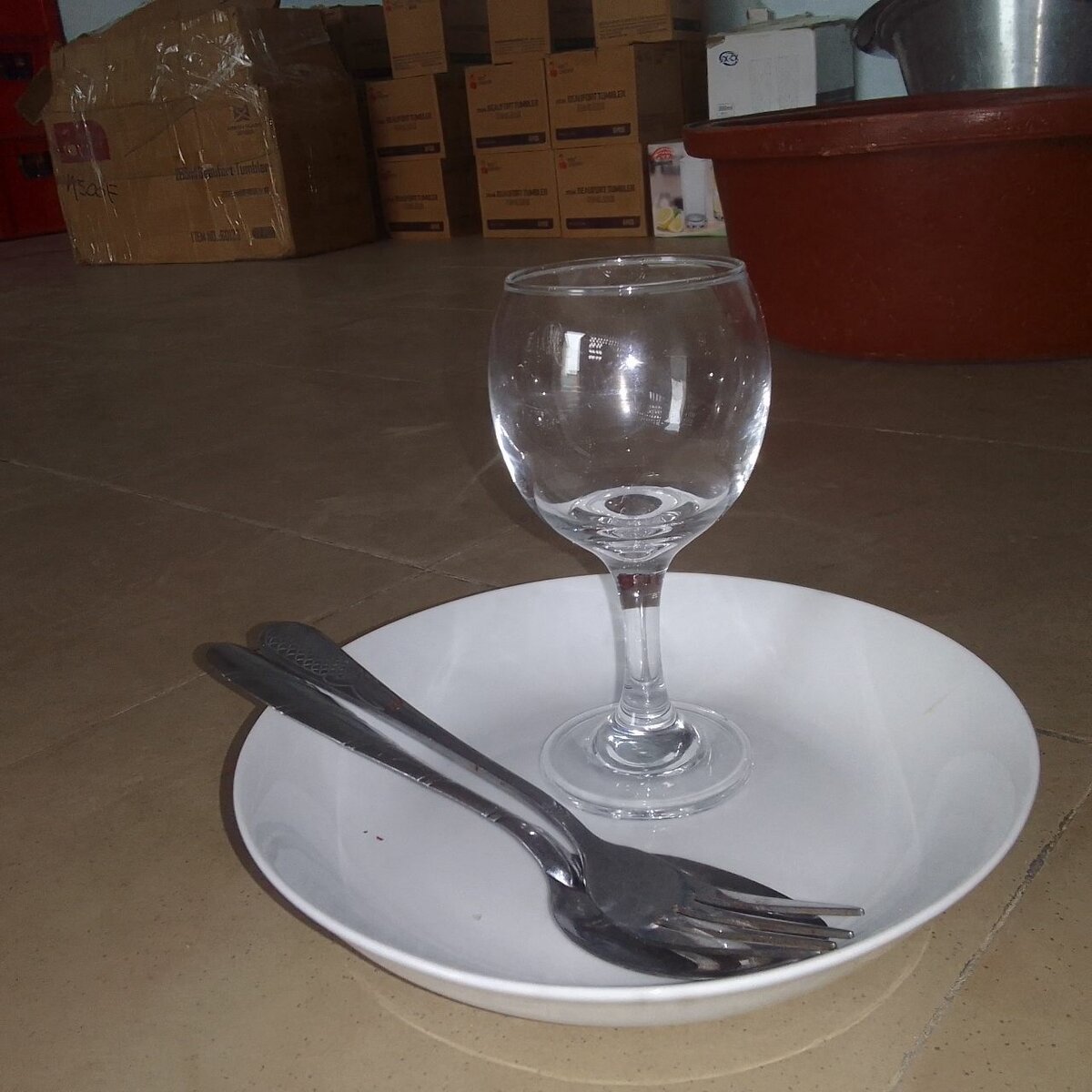 Ensemble vaisselle et vert