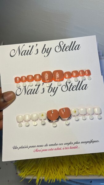 Press On Nail's by Stella