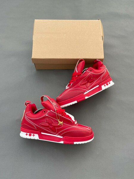 Baskets rouges modernes