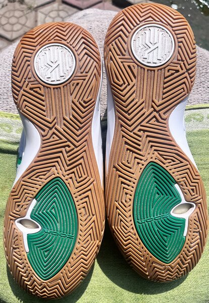 NikeKyrie Flytrap 2 EP 'Boston