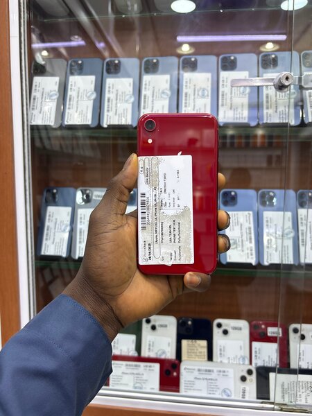 XR 64GB casi rouge élégant