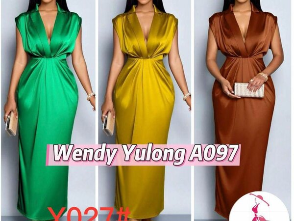 Robe longue élégante satinée