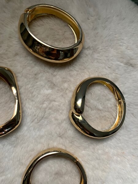 Chunky bangles