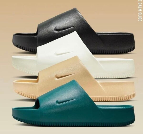 Claquettes confortables élégantes