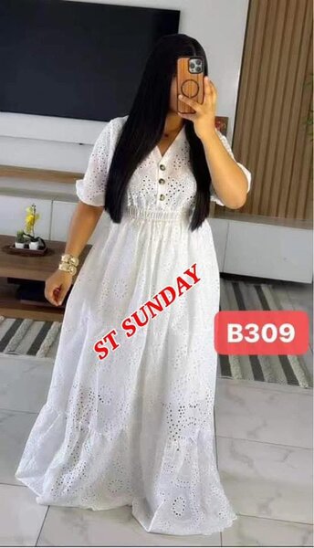 Robe longue en broderie blanche