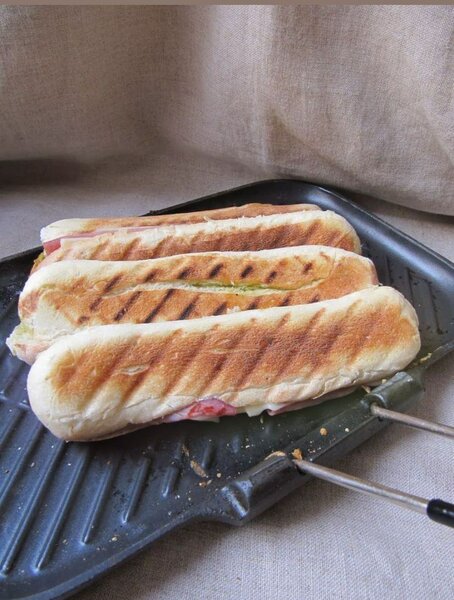 Paniniviandehachéeoeuf fromage