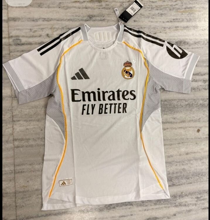 Maillots Real Madrid Officiels