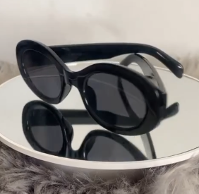 HOW TO ENJOY THE SUN IN STYLE 😍