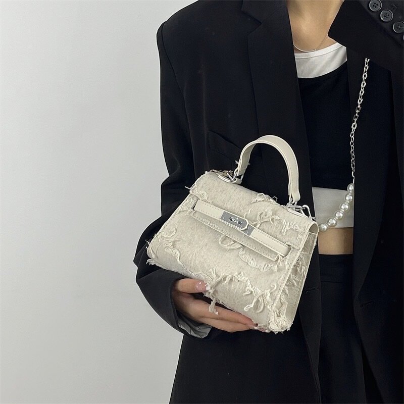 LADIES HANDBAGS- 24063