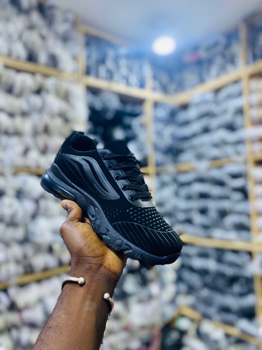 Chaussures de sport noires unisexe