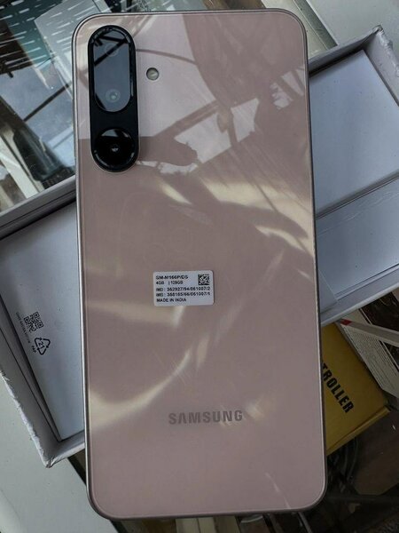Samsung Galaxy S21 rose