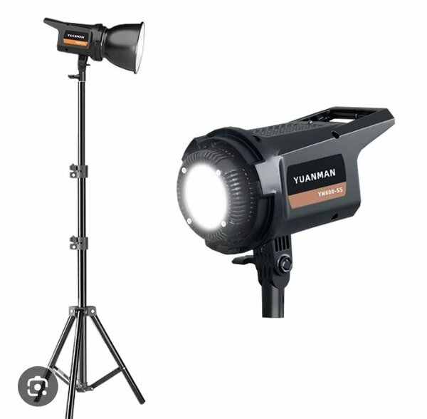 Lumière LED Photographique YM-600-SS