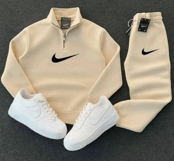 Ensemble survêtement Nike pour homme