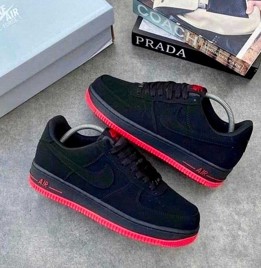 Nike Air Force 1