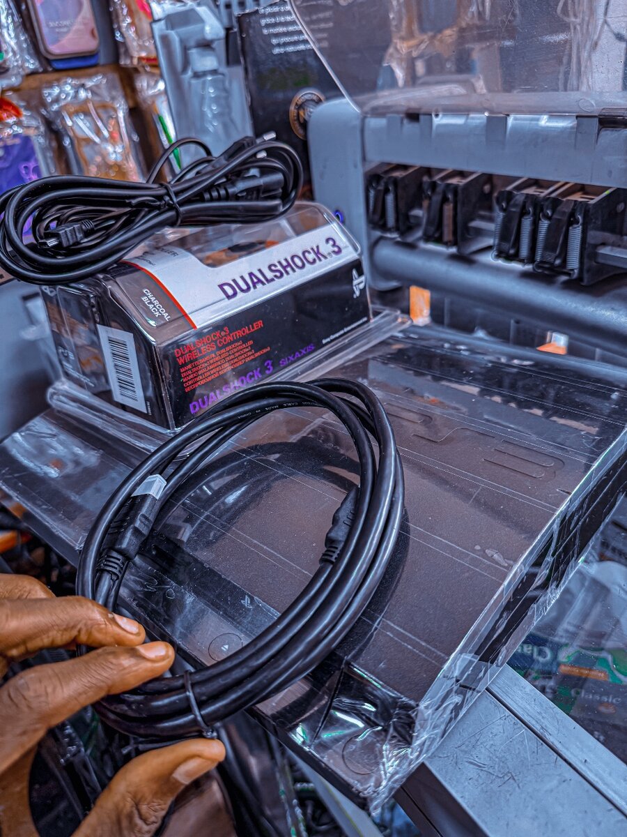 Console PlayStation 3 avec manette